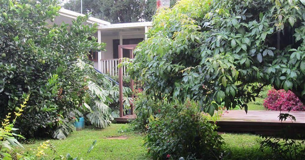Eden Lodge Nambour Bagian luar foto
