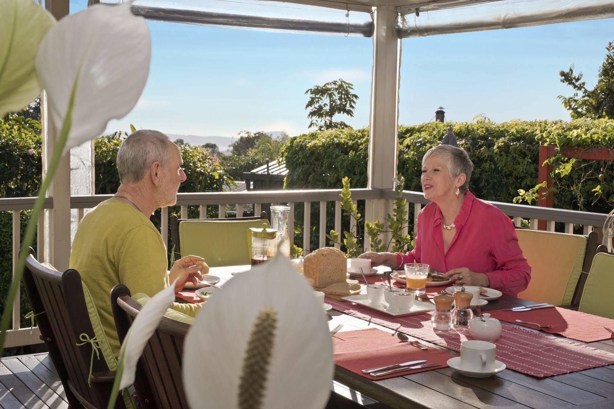 Eden Lodge Nambour Bagian luar foto