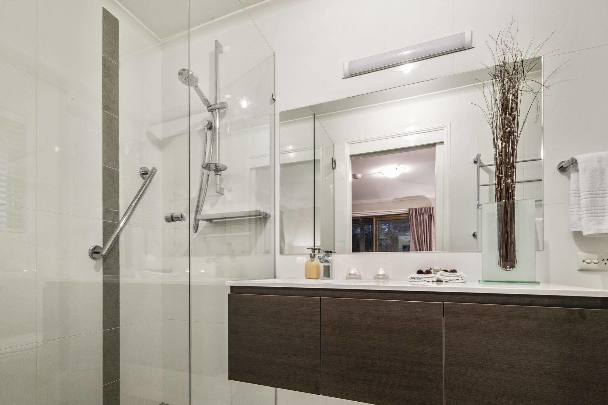 Eden Lodge Nambour Bagian luar foto