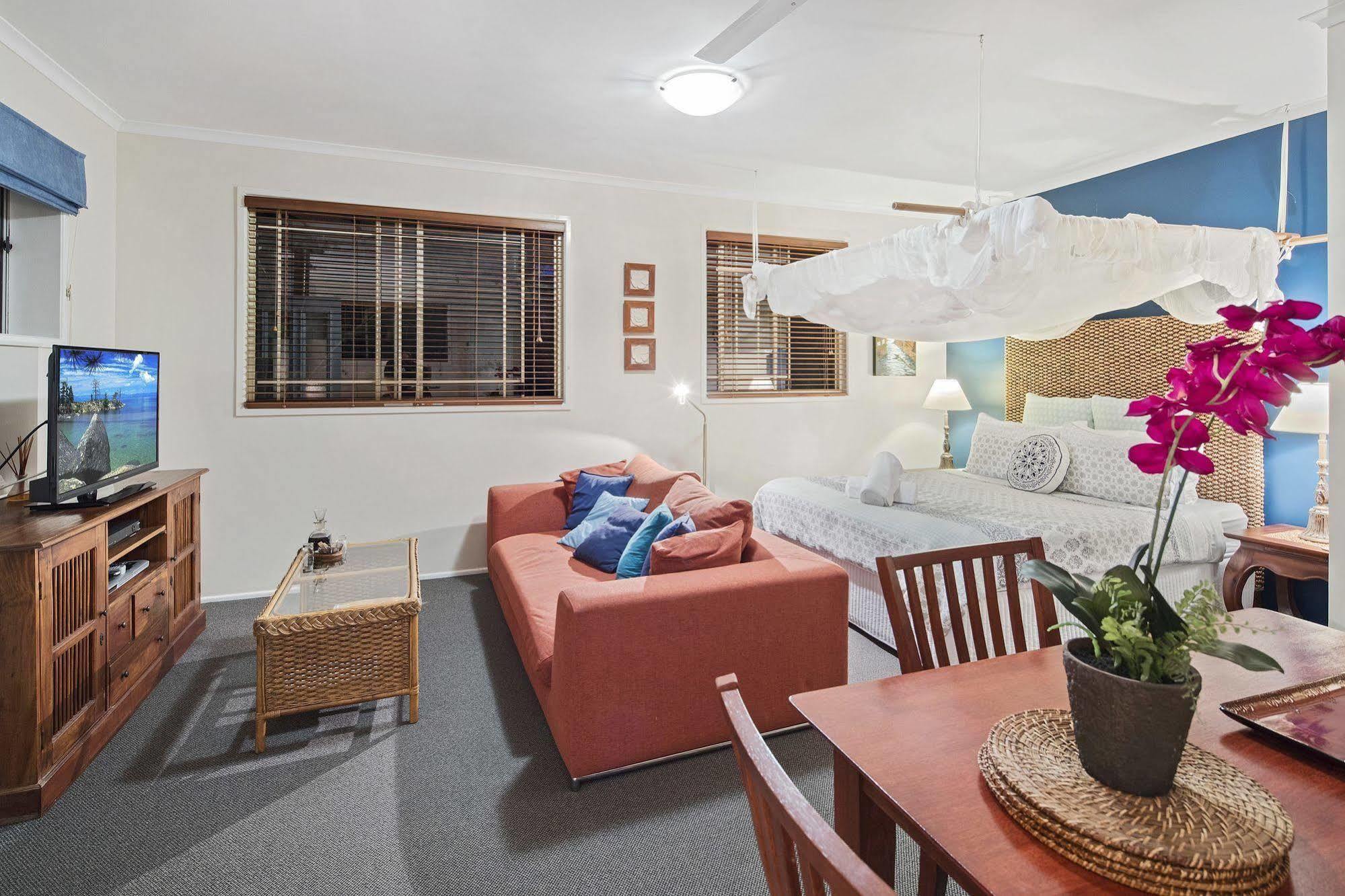 Eden Lodge Nambour Bagian luar foto