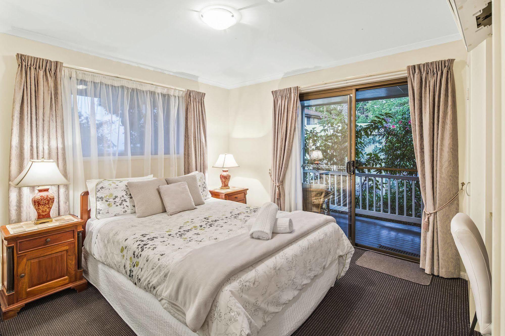 Eden Lodge Nambour Bagian luar foto